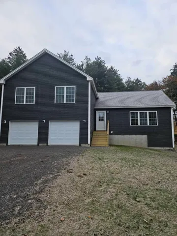 $524,900 | 564 Kenduskeag Avenue, Bangor, ME 04401