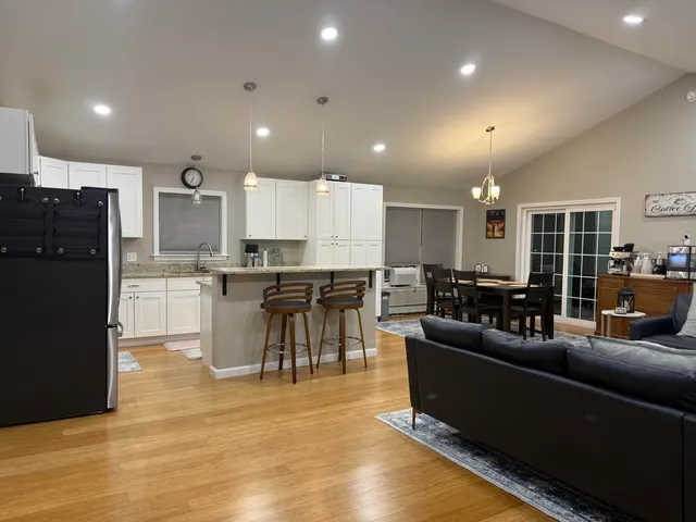 $524,900 | 564 Kenduskeag Avenue, Bangor, ME 04401