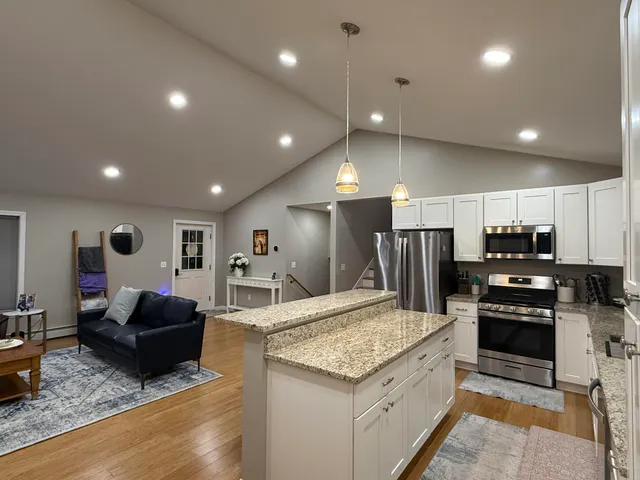 $524,900 | 564 Kenduskeag Avenue, Bangor, ME 04401