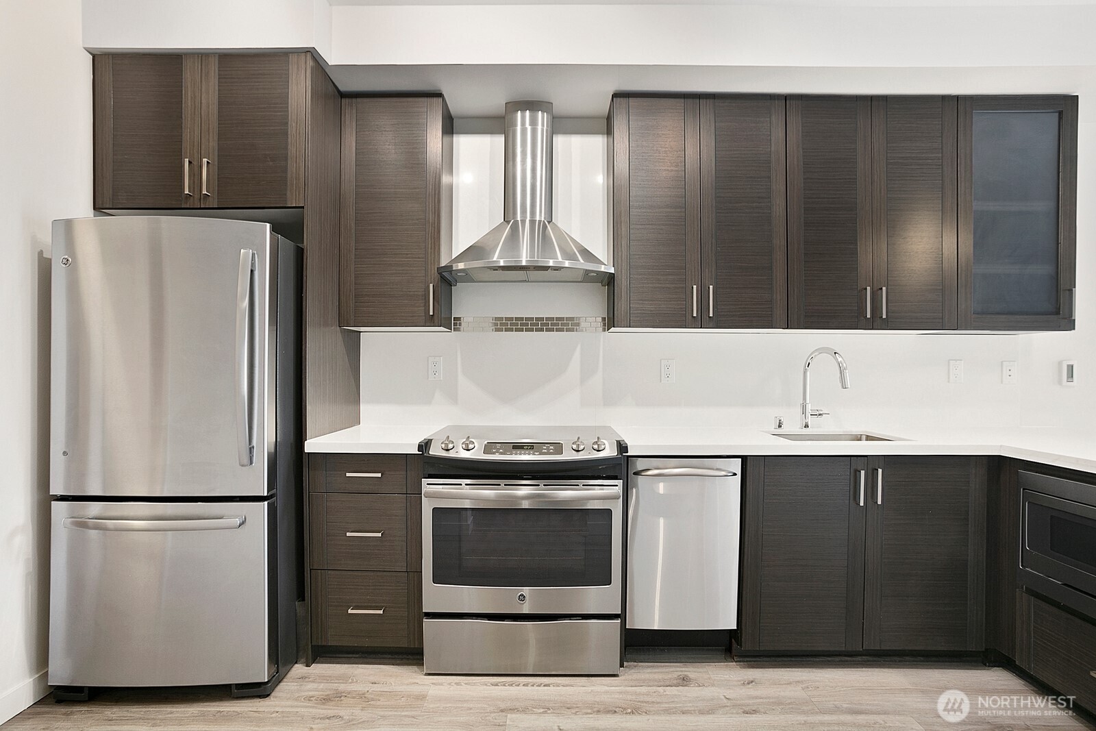 1760 Northwest 56th Street, Unit 421 Seattle, WA 98107 - Photo 9 of 21