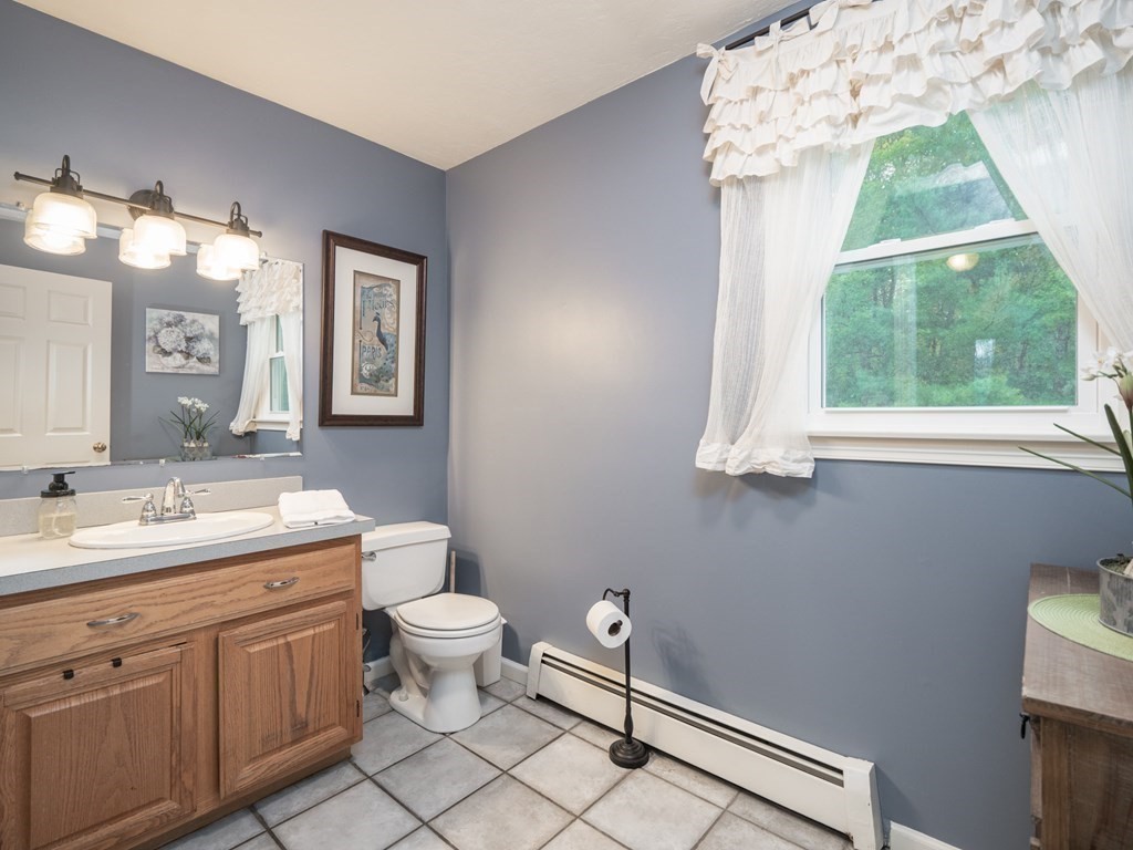 24 Stoneybrook Road Grafton, MA 01536 - Photo 11 of 42