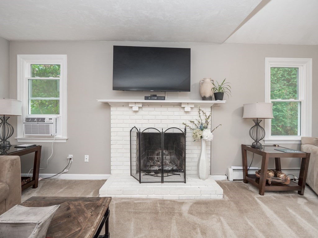 24 Stoneybrook Road Grafton, MA 01536 - Photo 13 of 42