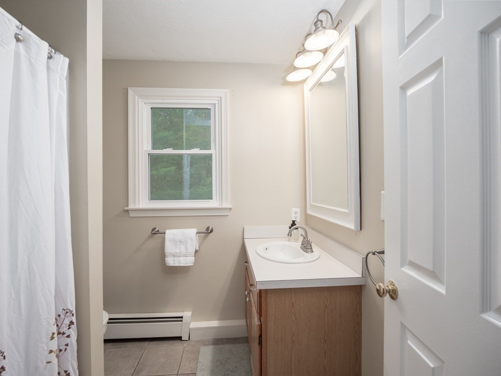 24 Stoneybrook Road Grafton, MA 01536 - Photo 28 of 42