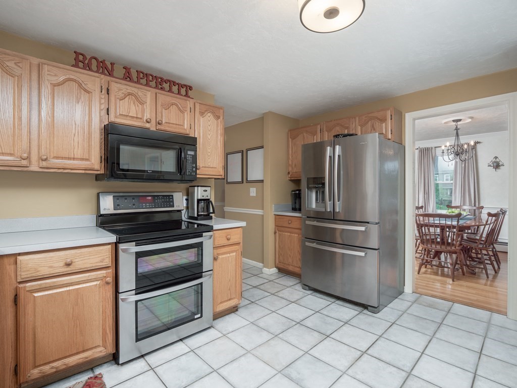 24 Stoneybrook Road Grafton, MA 01536 - Photo 7 of 42