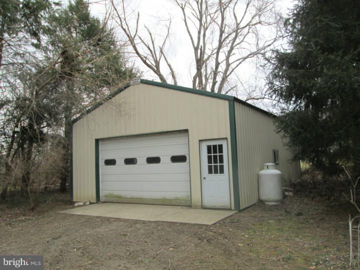 321 Conover Road East Windsor, NJ 08520 - Photo 18 of 21 Gallery Image 18