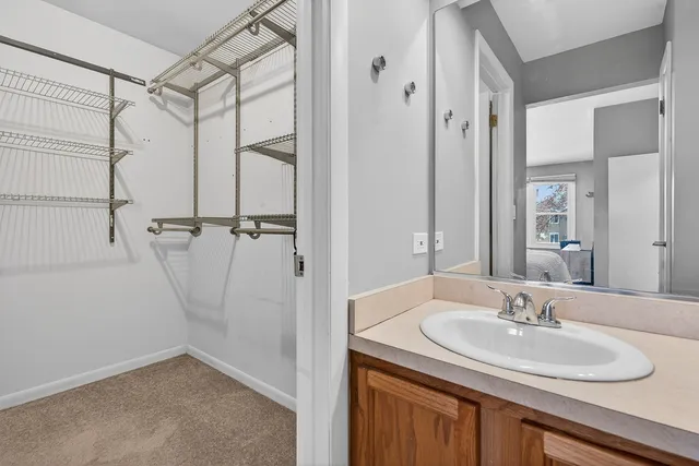 $2,600 | 1391 Sherwood Court, Gurnee, IL 60031