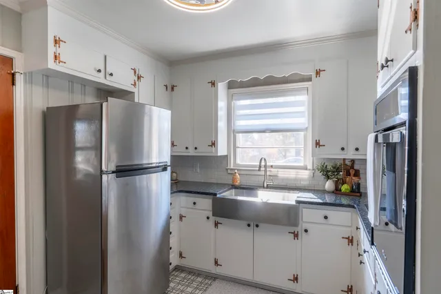 $269,000 | 806 South B Street, Easley, SC 29640