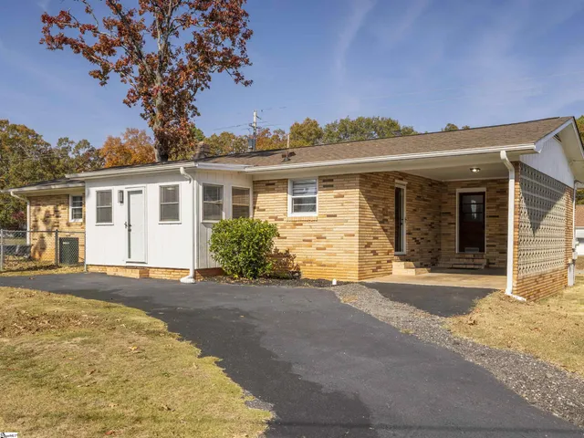 $269,000 | 806 South B Street, Easley, SC 29640