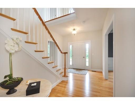 466 Hill Road Boxborough, MA 01719 - Photo 5 of 40