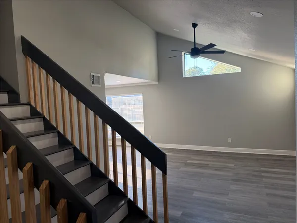 $2,500 | 12230 Kleinmeadow Drive, Houston, TX 77066