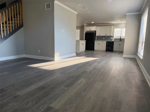 $2,500 | 12230 Kleinmeadow Drive, Houston, TX 77066