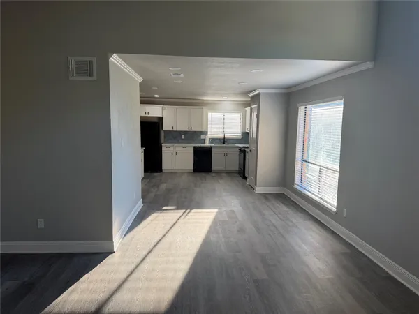 $2,500 | 12230 Kleinmeadow Drive, Houston, TX 77066