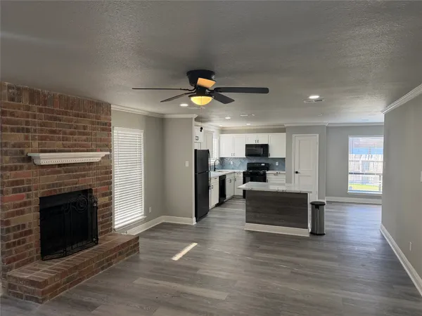 $2,500 | 12230 Kleinmeadow Drive, Houston, TX 77066