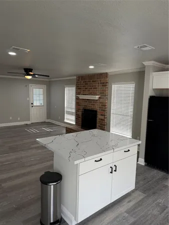 $2,500 | 12230 Kleinmeadow Drive, Houston, TX 77066