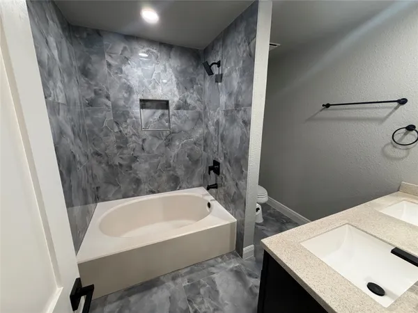 $2,500 | 12230 Kleinmeadow Drive, Houston, TX 77066