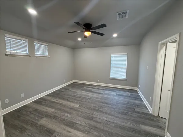 $2,500 | 12230 Kleinmeadow Drive, Houston, TX 77066