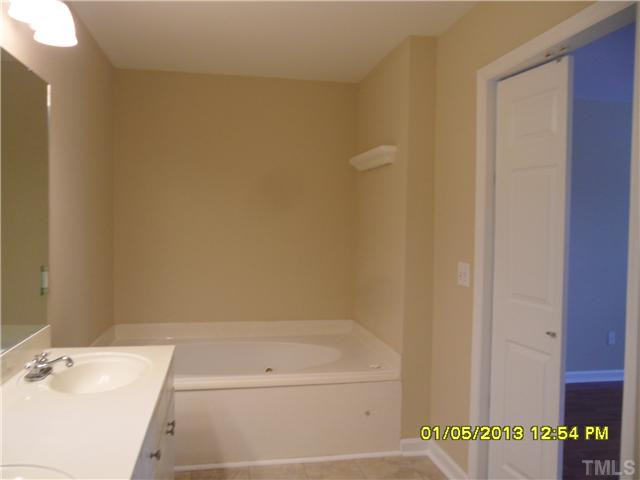 3623 Wellington Ridge Loop Cary, NC 27518 - Photo 16 of 18 Photo 17