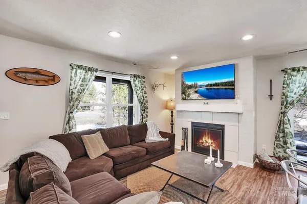 $599,000 | 169 Durham Lane, Donnelly, ID 83615