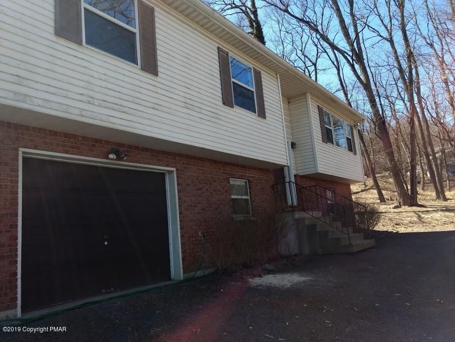 3179 Pine Ridge Drive East Bushkill, PA 18324 - Photo 1 of 43 3159 Pine Ridge-43