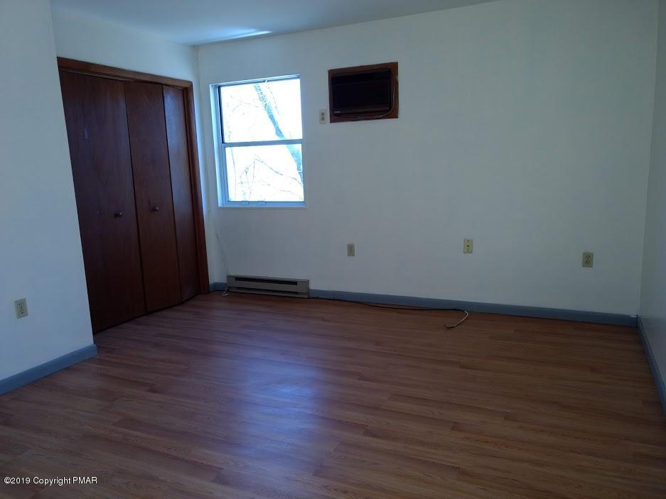 3179 Pine Ridge Drive East Bushkill, PA 18324 - Photo 19 of 43 3159 Pine Ridge-27