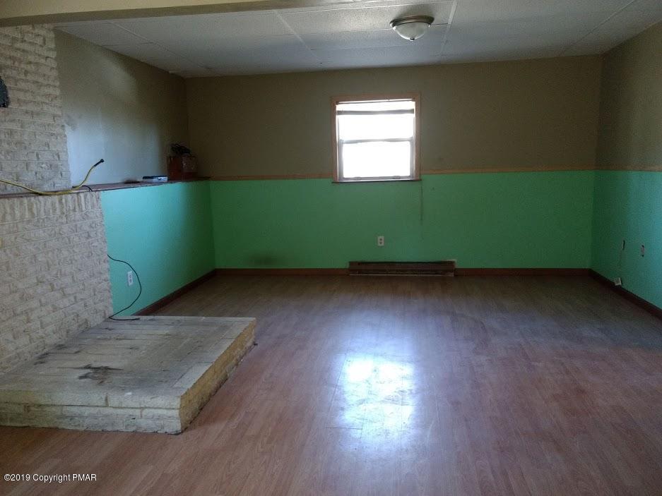 3179 Pine Ridge Drive East Bushkill, PA 18324 - Photo 32 of 43 3159 Pine Ridge-33