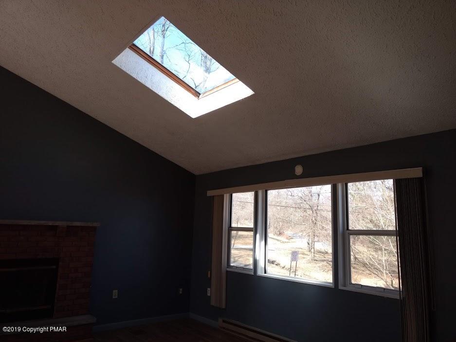 3179 Pine Ridge Drive East Bushkill, PA 18324 - Photo 9 of 43 3159 Pine Ridge-31