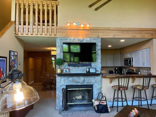 $640,000 | 15 Haymaker Lane, Unit 6B, Wilmington, VT 05363
