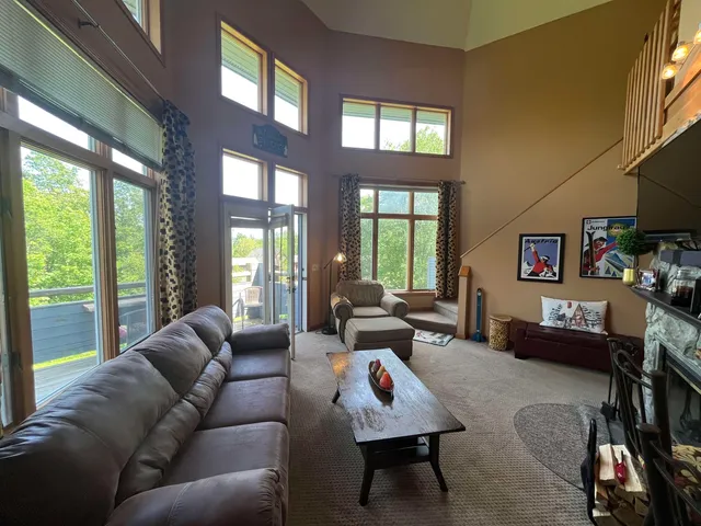 $640,000 | 15 Haymaker Lane, Unit 6B, Wilmington, VT 05363