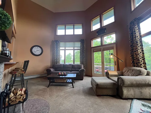 $640,000 | 15 Haymaker Lane, Unit 6B, Wilmington, VT 05363