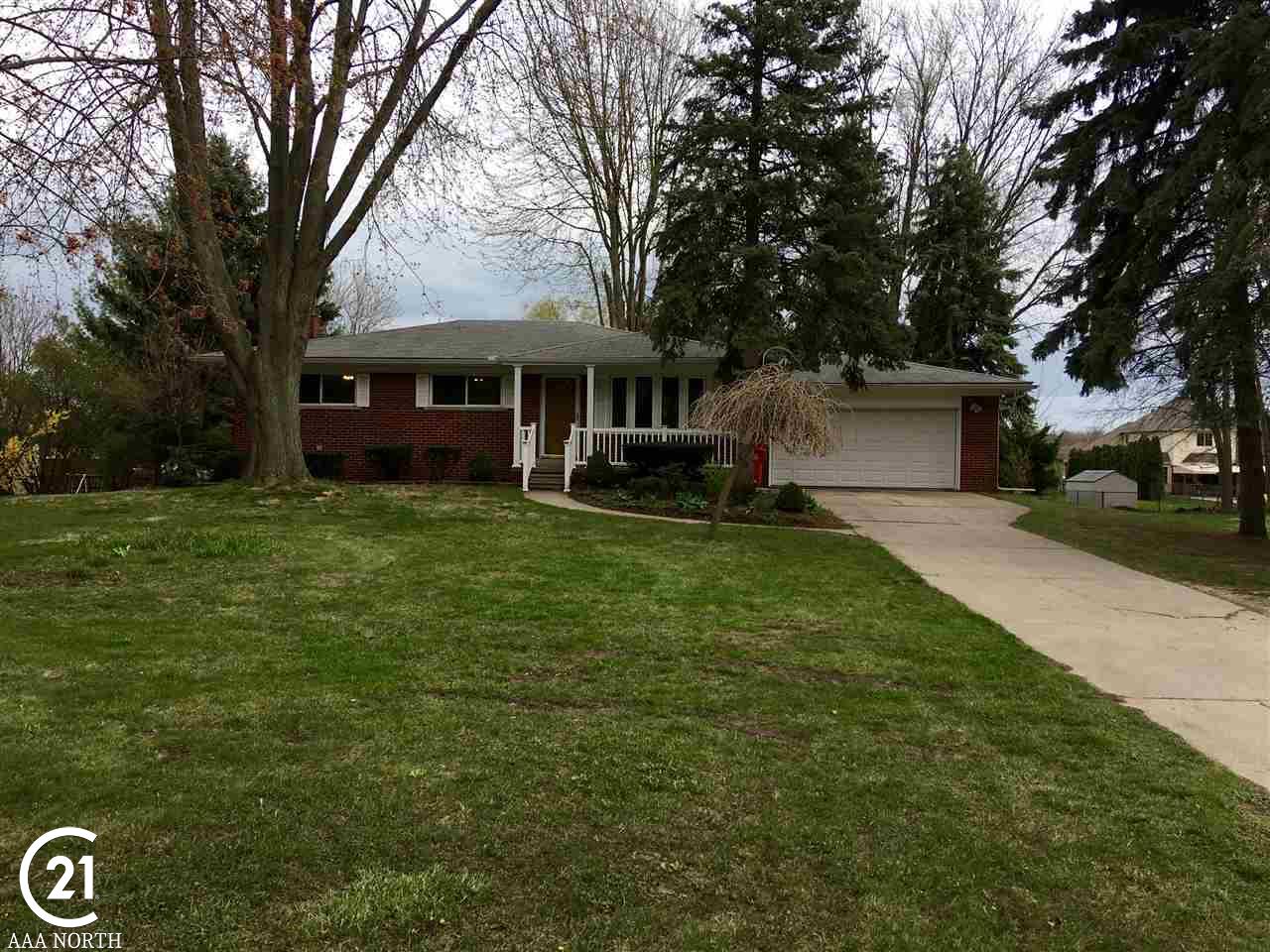 47634 Sugarbush Road Chesterfield, MI 48047 - Photo 4 of 53