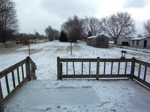 9208 North Genesee Road Mount Morris, MI 48458 - Photo 10 of 14 20346308-9.JPG