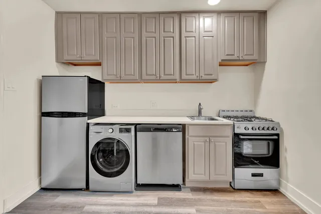 $1,390 | 1100 North LaSalle Drive, Unit 618, Chicago, IL 60610