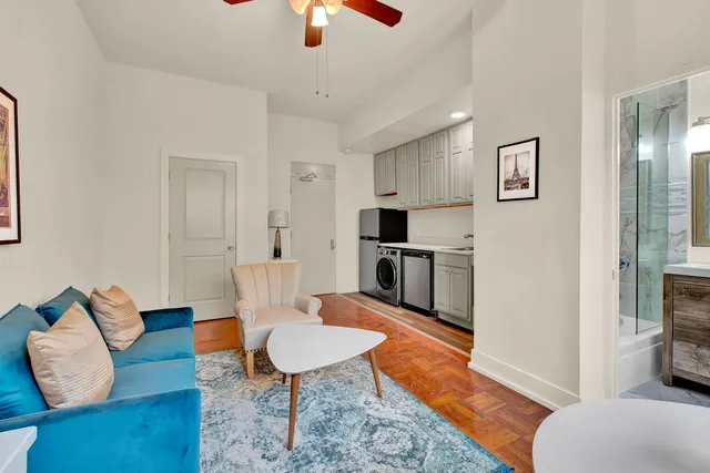 $1,390 | 1100 North LaSalle Drive, Unit 618, Chicago, IL 60610