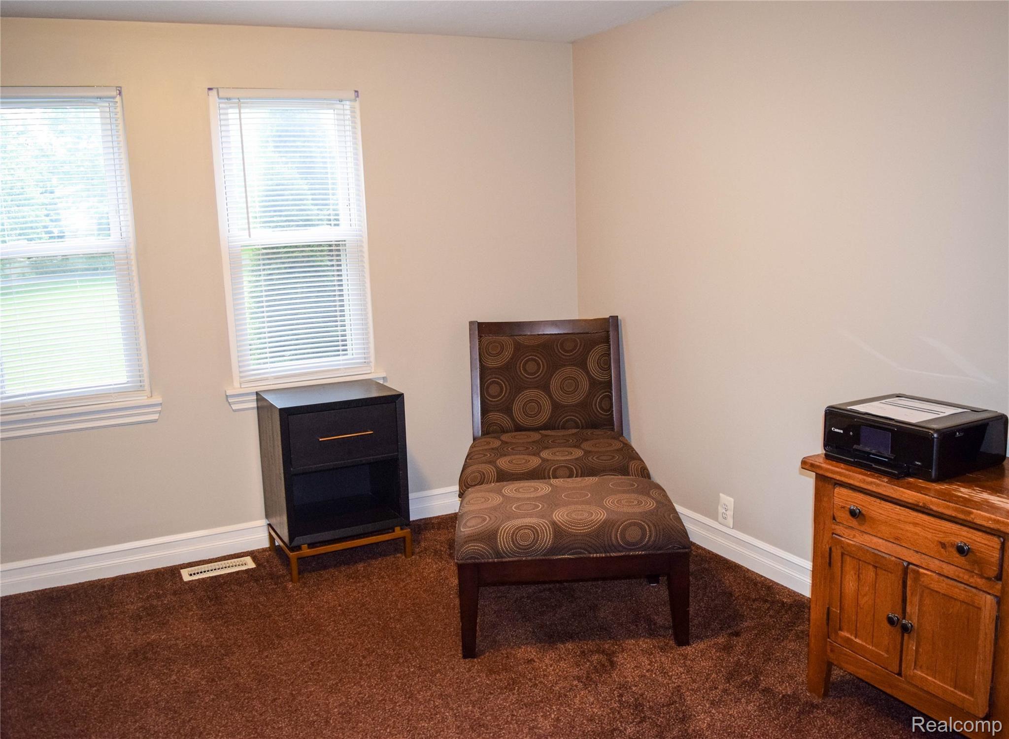 28295 Waltz Road New Boston, MI 48164 - Photo 23 of 36 DSC_0110.jpg