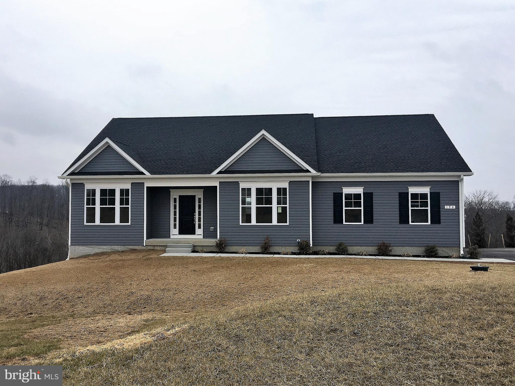 194 Rochester Drive Westminster, MD 21157 - Photo 1 of 5 Exterior (Front)