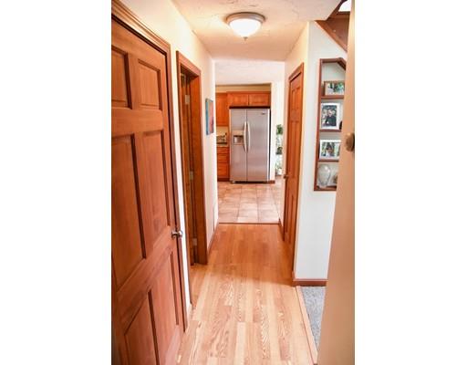 30 Comins Road Oxford, MA 01537 - Photo 6 of 25