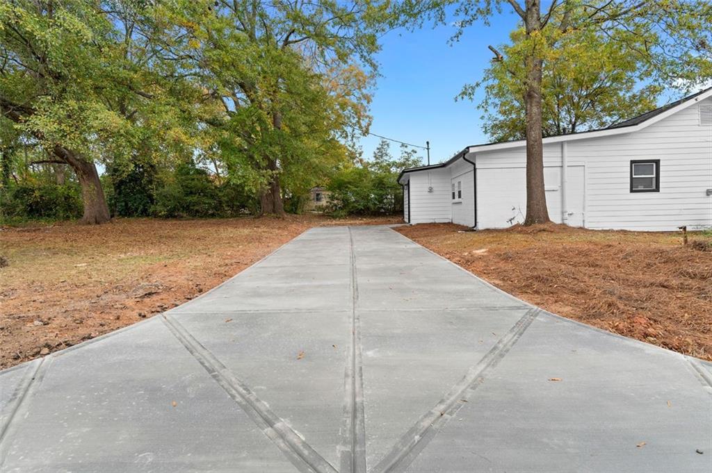 118 Perry Street Monroe, GA 30655 - Photo 26 of 30 a view of outdoor space and yard