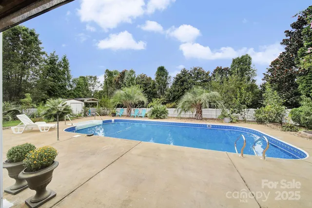 $950,000 | 2210 Legacy Oak Drive, Waxhaw, NC 28173