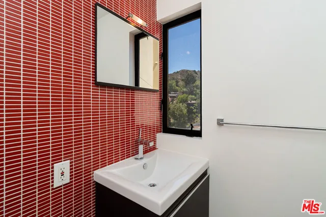 $7,000 | 6441 Bryn Mawr Drive, Los Angeles, CA 90068