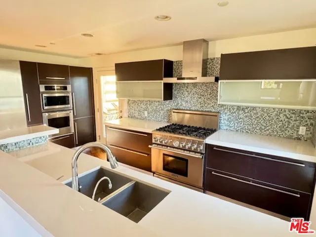 $7,000 | 6441 Bryn Mawr Drive, Los Angeles, CA 90068