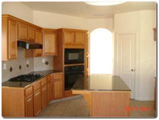 947 Privilege Way Lemoore, CA 93245 - Photo 5 of 10 Gallery Image 5