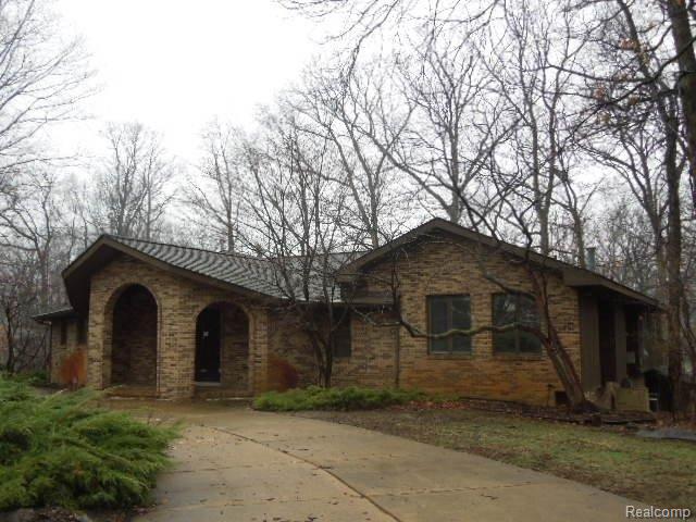 4995 Arrowhead Road West Bloomfield, MI 48323 - Photo 5 of 25 4-10 099.jpg