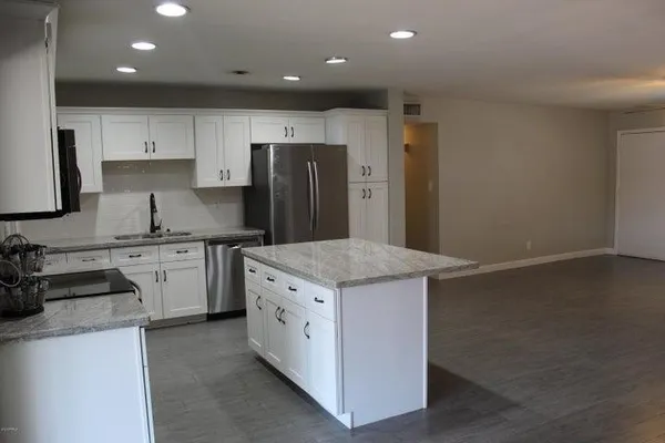 $2,495 | 757 East Loyola Drive, Tempe, AZ 85282