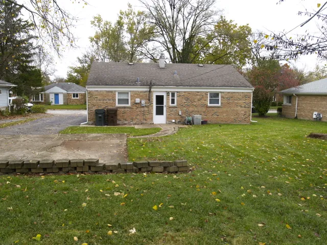 $119,900 | 17 Oak Lane, Park Forest, IL 60466