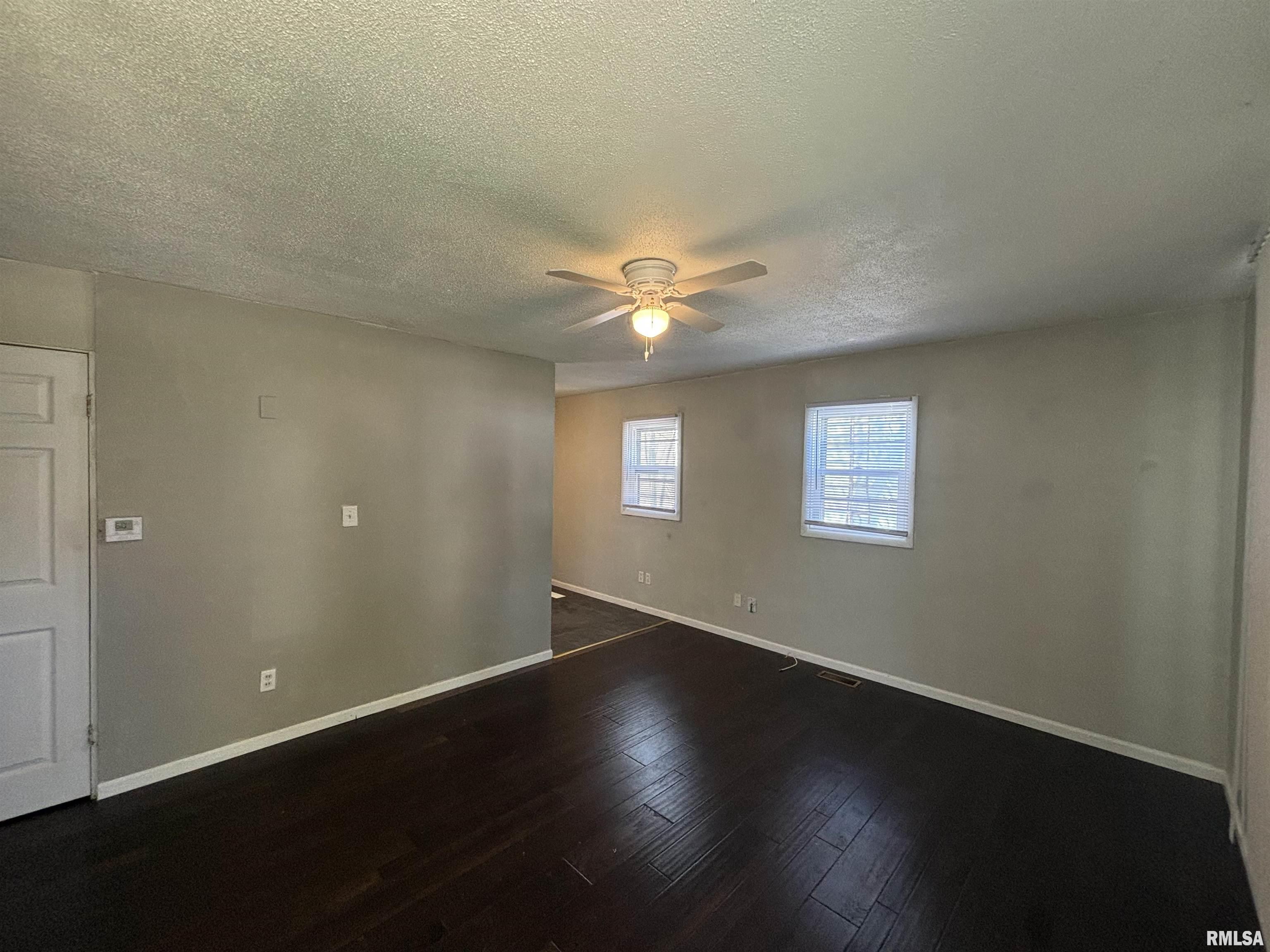 12 Gettysburg Drive Springfield, IL 62702 - Photo 2 of 8