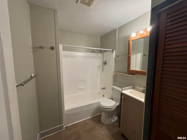 $97,900 | 12 Gettysburg Drive, Springfield, IL 62702
