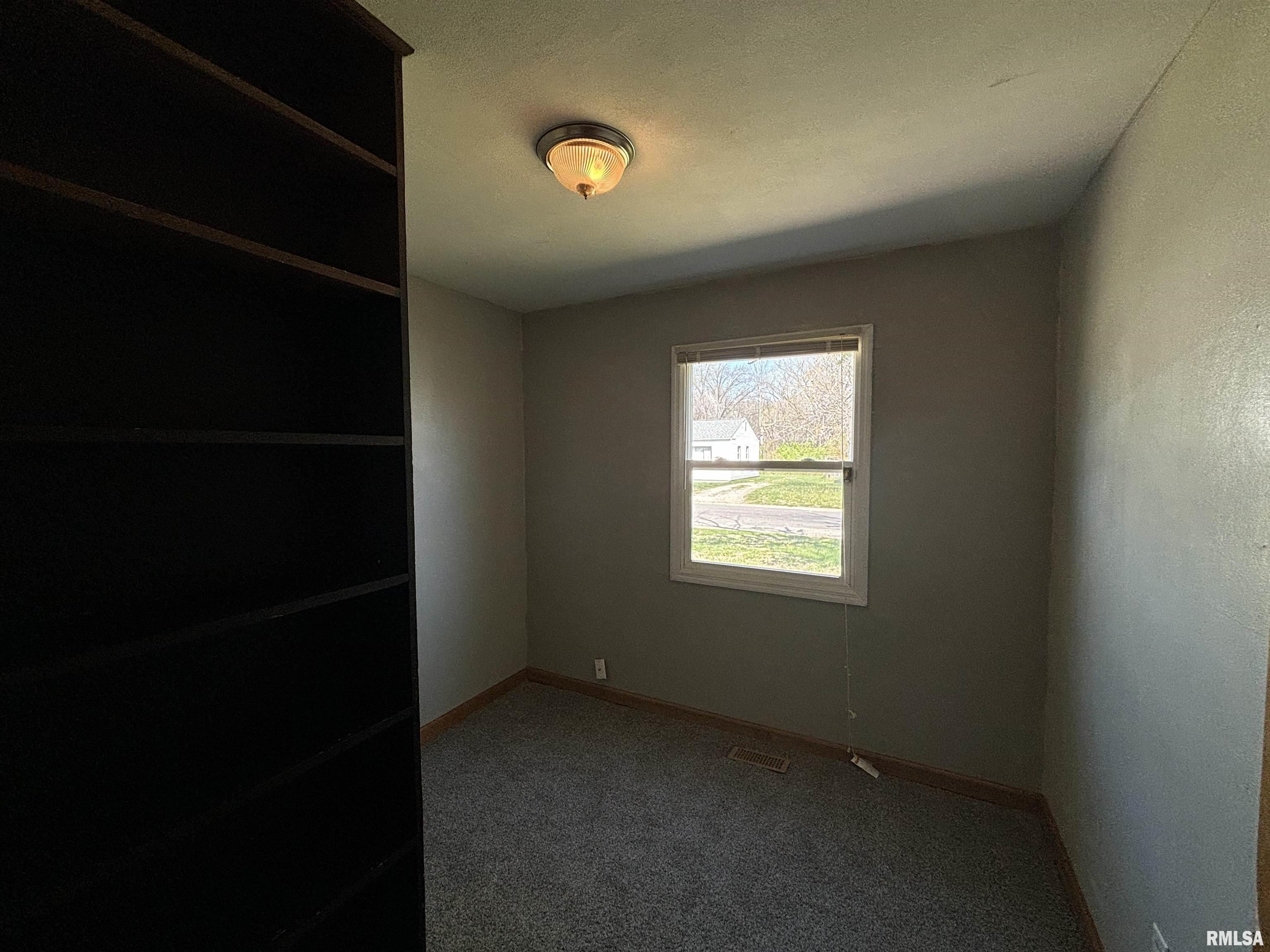 12 Gettysburg Drive Springfield, IL 62702 - Photo 7 of 8