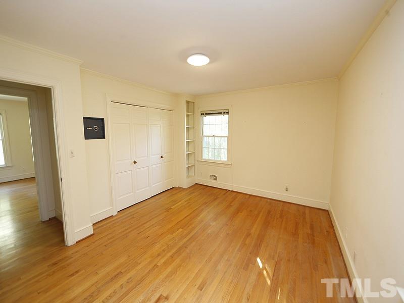 5011 Rembert Drive Raleigh, NC 27612 - Photo 10 of 20 Gallery Image 10