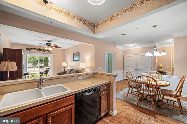 $297,500 | 113 Creekside Drive, Unit 3, Brookhaven, PA 19015