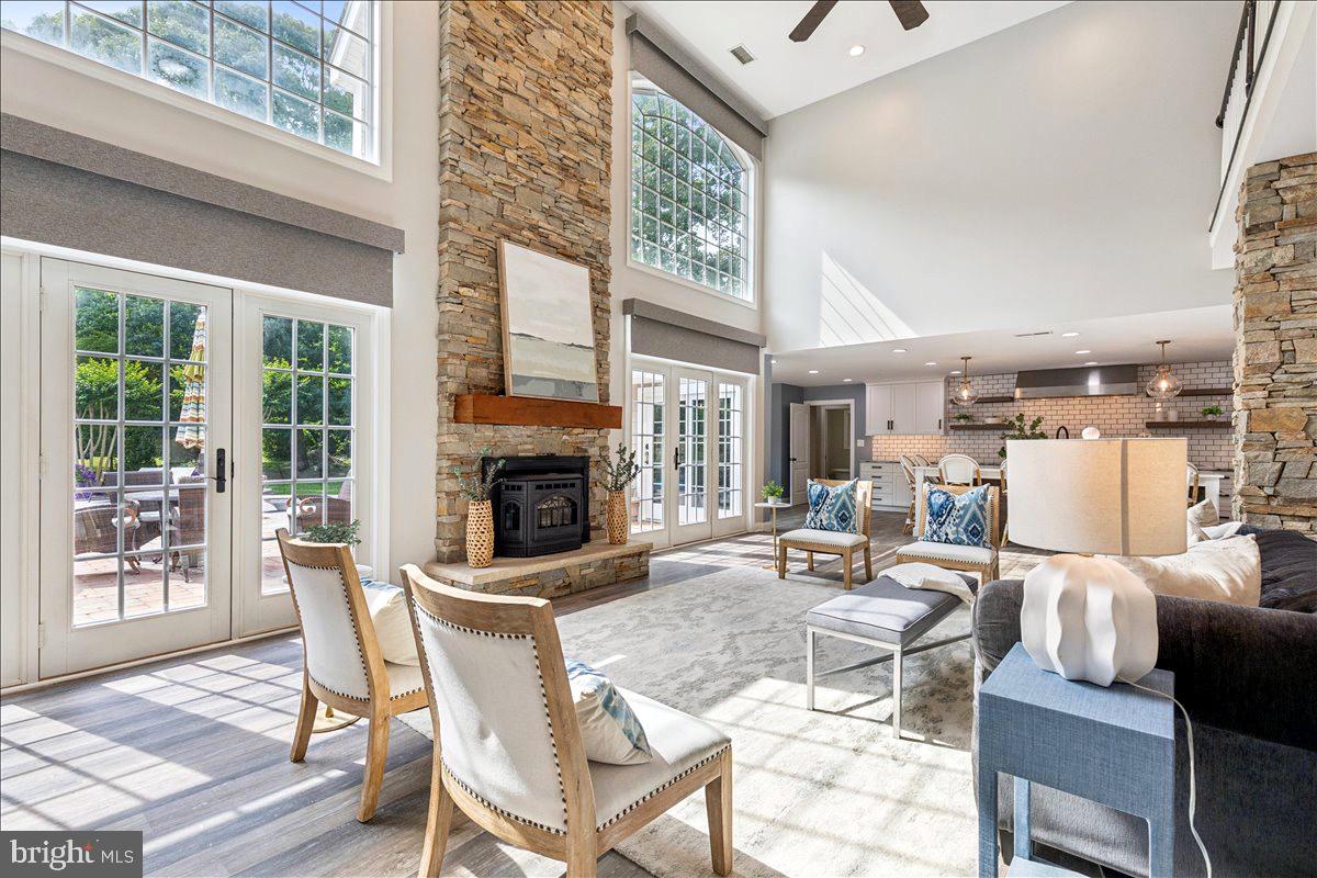 102 Little Neck Road Stevensville, MD 21666 - Photo 12 of 77 Family Room with Soaring Ceilings